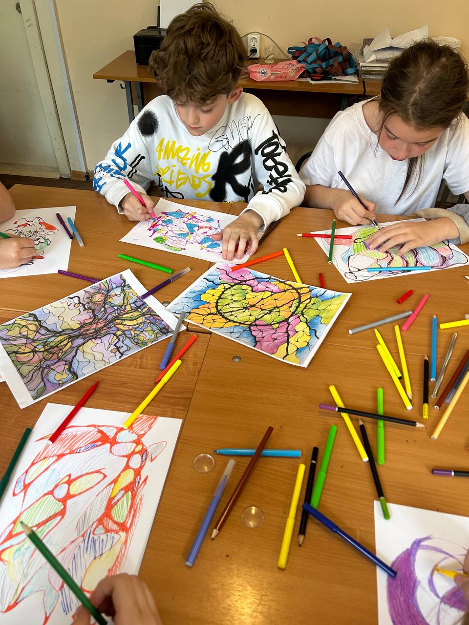 VIL Camp Увлекательный английский. Солнечный – языковой лагерь, Московская обл., пос. Воскресенское. Путевки в детский лагерь на 2026 год, фото программы 1