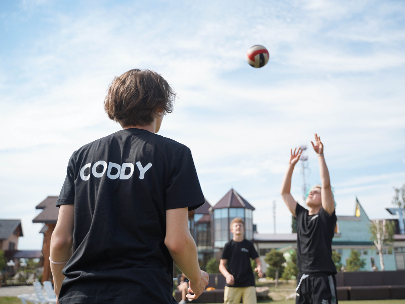 CODDY CAMP - программирование и дизайн – IT и математический лагерь, Калужская обл.. Путевки в детский лагерь на 2026 год, фото программы 8