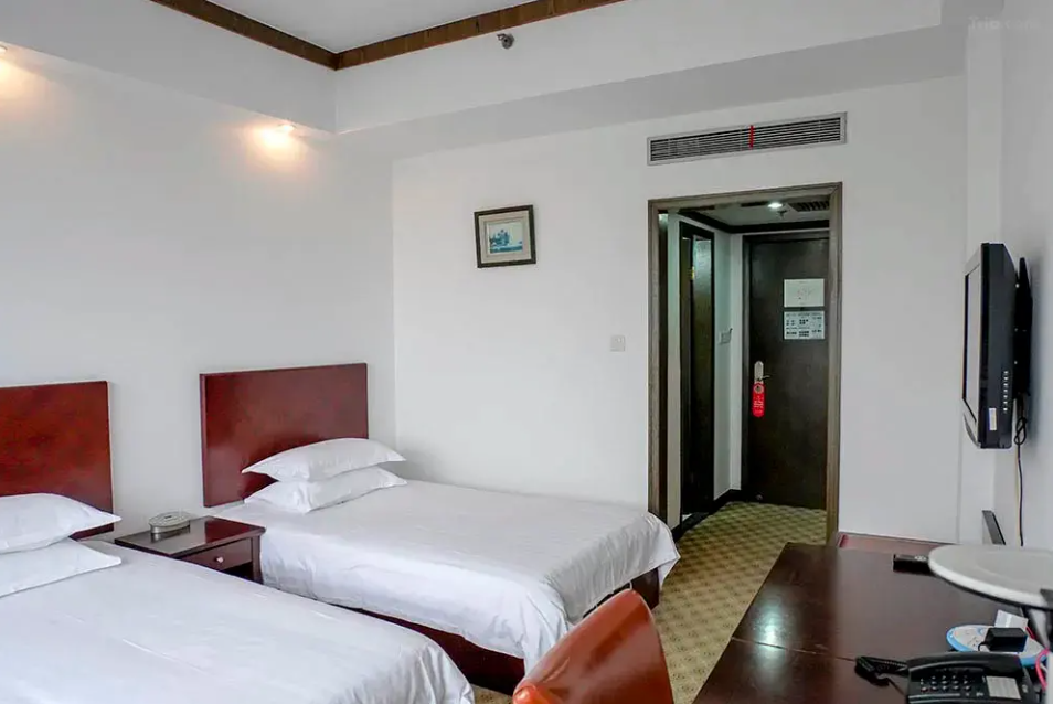 Триумф. Летняя школа SISU в Шанхае – языковой лагерь, Китай, Шанхай. Путевки в детский лагерь на 2026 год, фото размещения 1