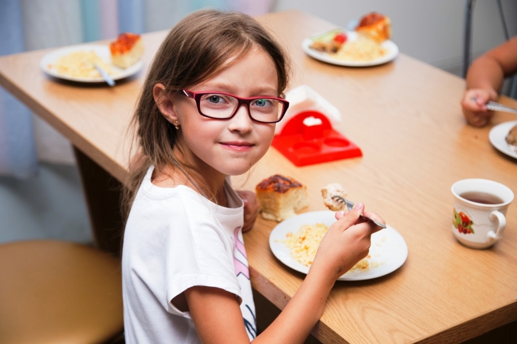 ДОЛ Гагарин – лагерь на море, Крым, Евпатория. Путевки в детский лагерь на 2026 год, фото питания 6