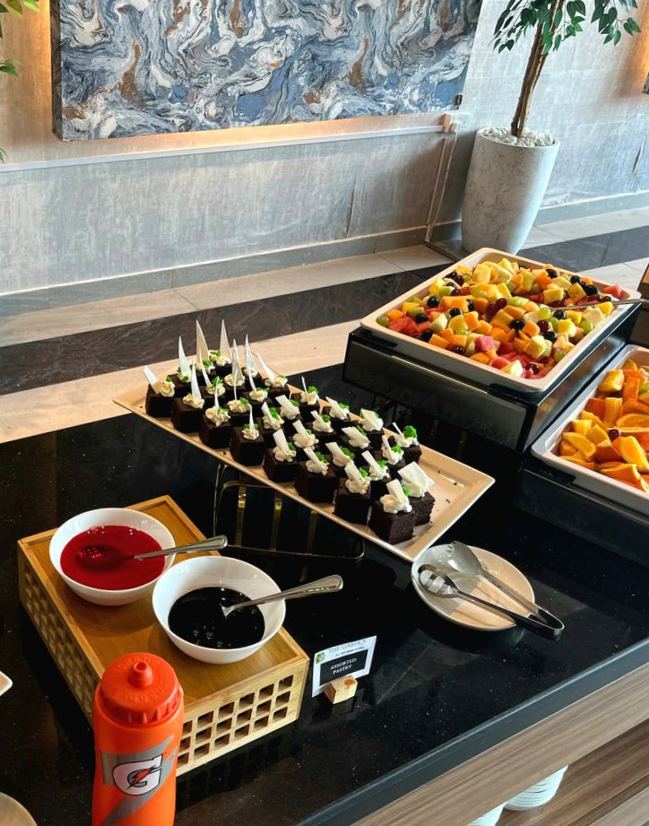 Языковой тур BC Dubai Camp – языковой лагерь, ОАЭ, Дубай. Путевки в детский лагерь на 2026 год, фото питания 2