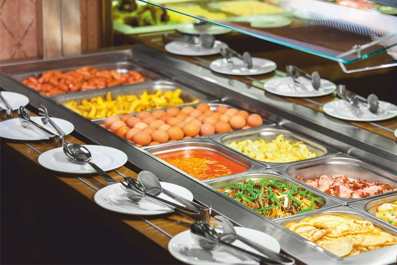 Аплодисменты. Школа вожатых – образовательный лагерь, Московская обл., Богородский р-н. Путевки в детский лагерь на 2026 год, фото питания 1