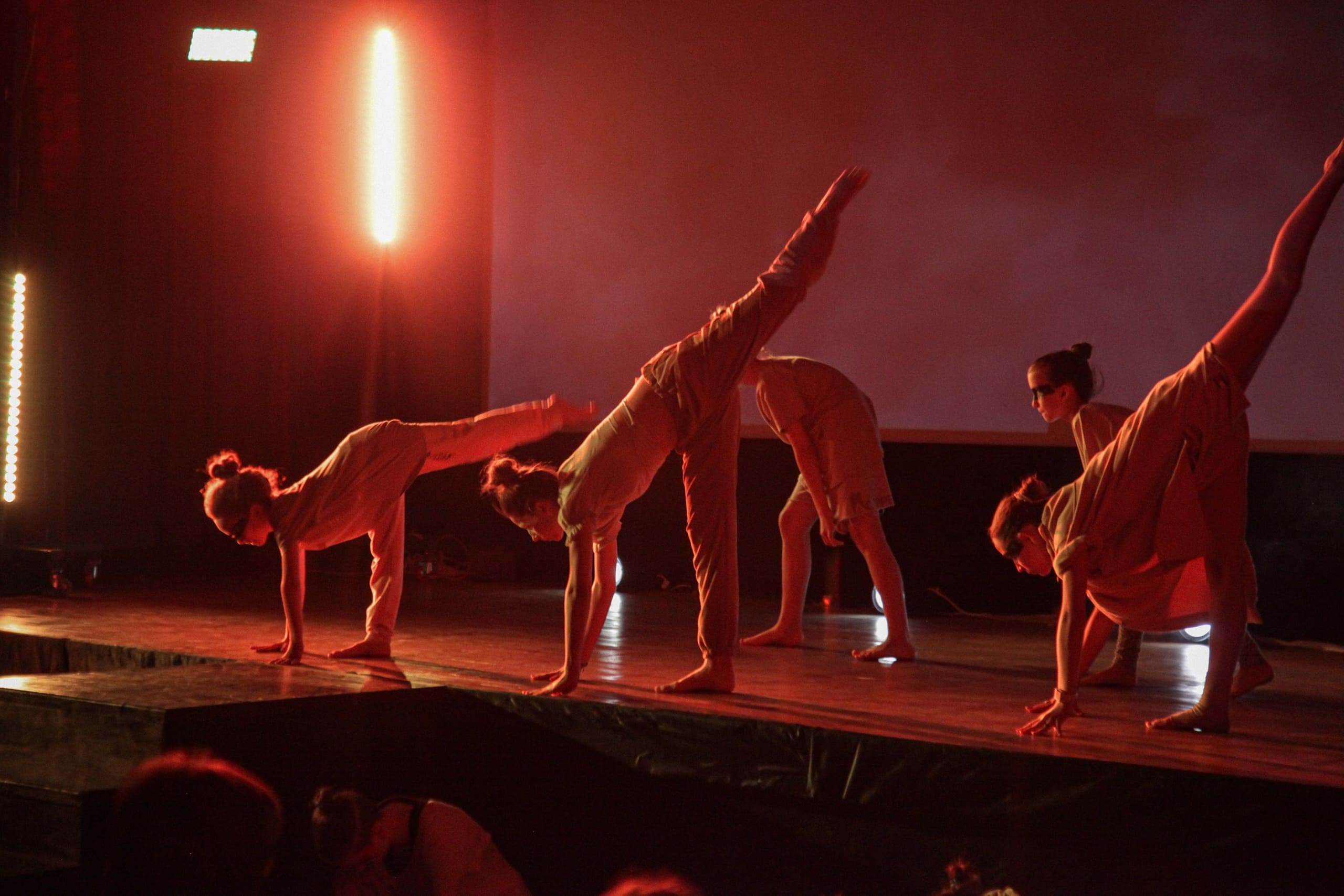 Аплодисменты. Современная хореография – творческий лагерь, Москва, Шереметьево. Путевки в детский лагерь на 2024 год, фото 8