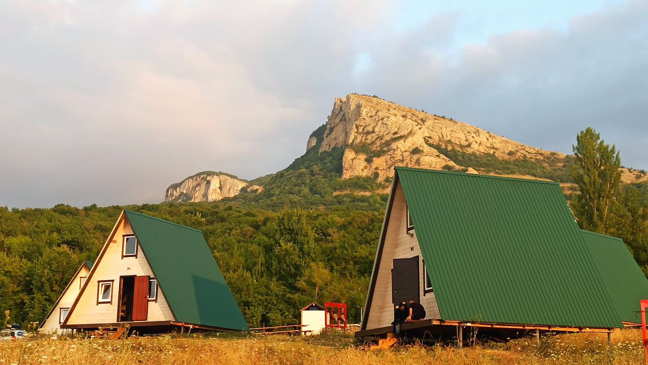 ПроКаникулы. ПроЖизнь Крым – туристический лагерь, Крым, Ялта. Путевки в детский лагерь на 2026 год, фото размещения 1