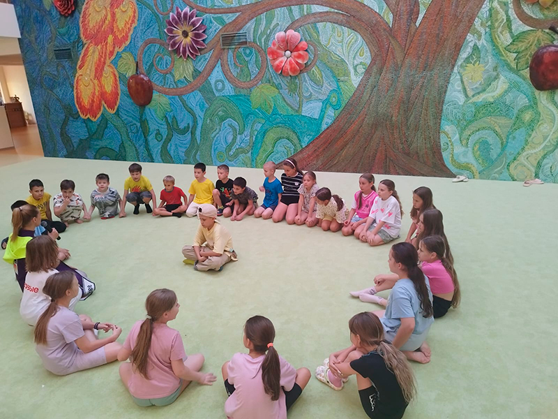 Музыка весны в ДЦ Жар-птица – языковой лагерь, Волгоградская обл., Городищенский р-н. Путевки в детский лагерь на 2026 год, фото программы 13