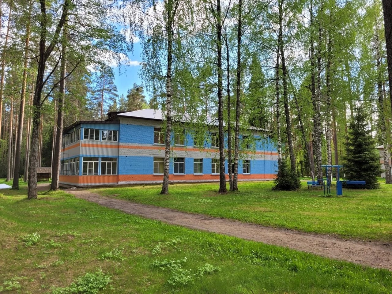 MalinaCamp. ДСОЛ Ленинградец – языковой лагерь, Ленинградская обл., Рощино. Путевки в детский лагерь на 2026 год, фото размещения 1