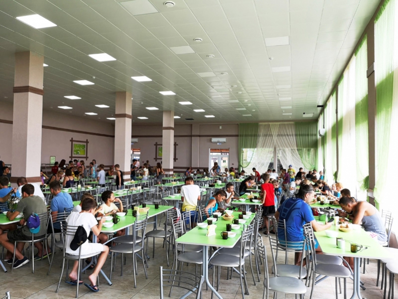 Робинзонада. Эволюция. Назад в будущее – тематический лагерь, Краснодарский край, с. Лермонтово. Путевки в детский лагерь на 2026 год, фото питания 2