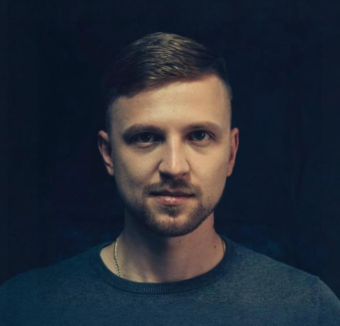 Валерий Медведев - Образовательный интенсив Enjoy AI Camp. Ёлочки – детская программа, Московская обл., Домодедово. Путевки на детские программы на 2026 год