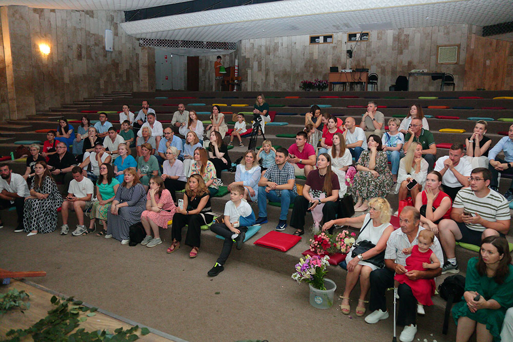 «Театр-студия им К.С. Станиславского», Москва, м. Филатов Луг – 5.