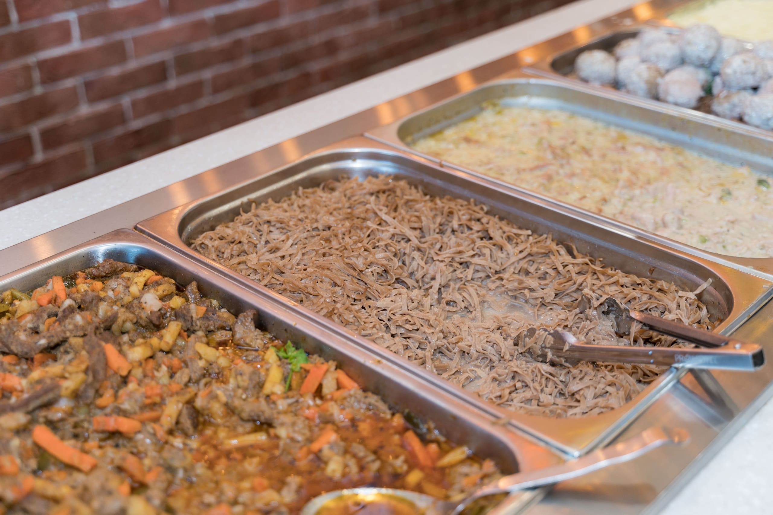 Танцевальный K-pop лагерь Vysota Dance Camp – творческий лагерь, Московская обл., Истра. Путевки в детский лагерь на 2026 год, фото питания 4