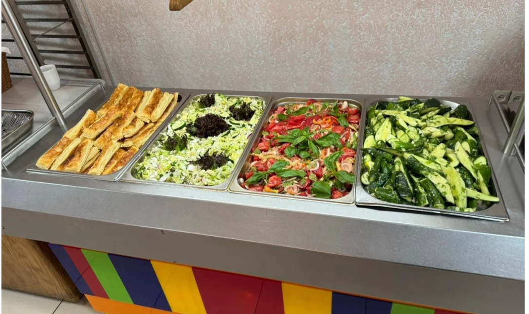 Кульбит в ДОЛ Жемчужина – лагерь на море, Крым, Евпатория. Путевки в детский лагерь на 2026 год, фото питания 4