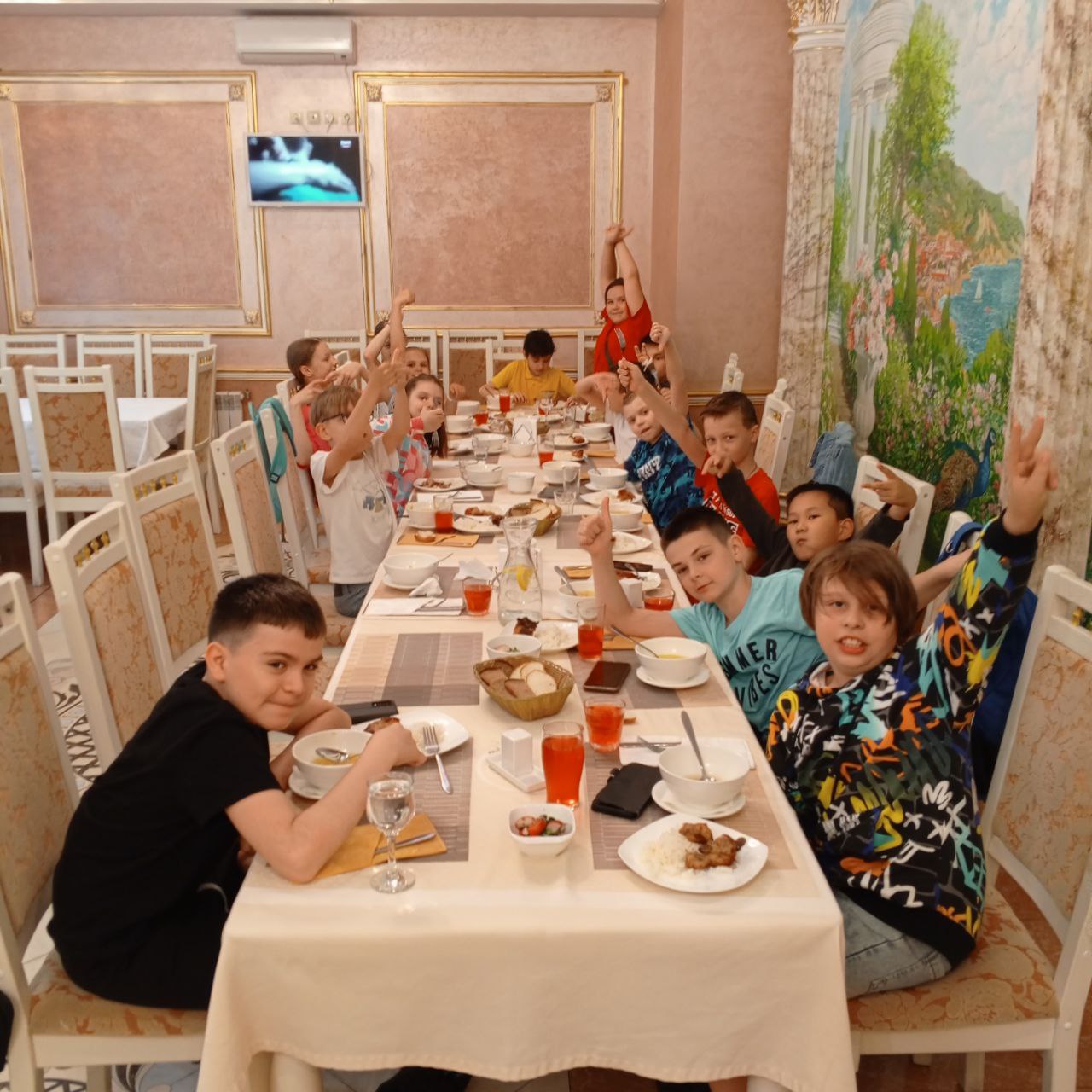 Компьютерные каникулы в Королёве – детская программа, Московская обл., Королёв. Путевки на детские программы на 2026 год, фото питания 1