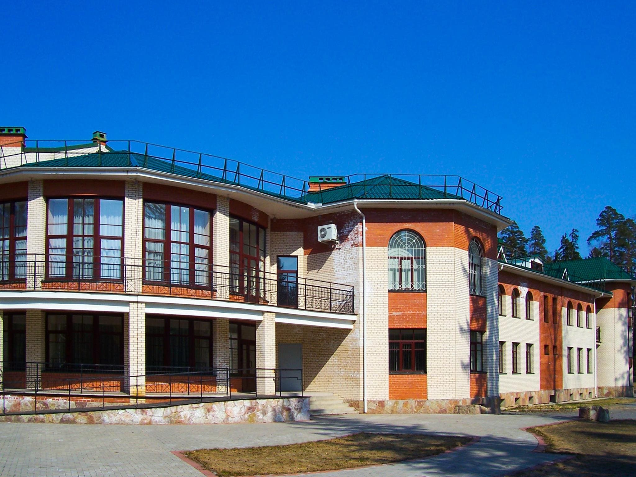 AzimovCamp. ДОЛ Адмиралтеец – IT и математический лагерь, Ленинградская обл., Гатчинский р-н. Путевки в детский лагерь на 2026 год, фото размещения 9