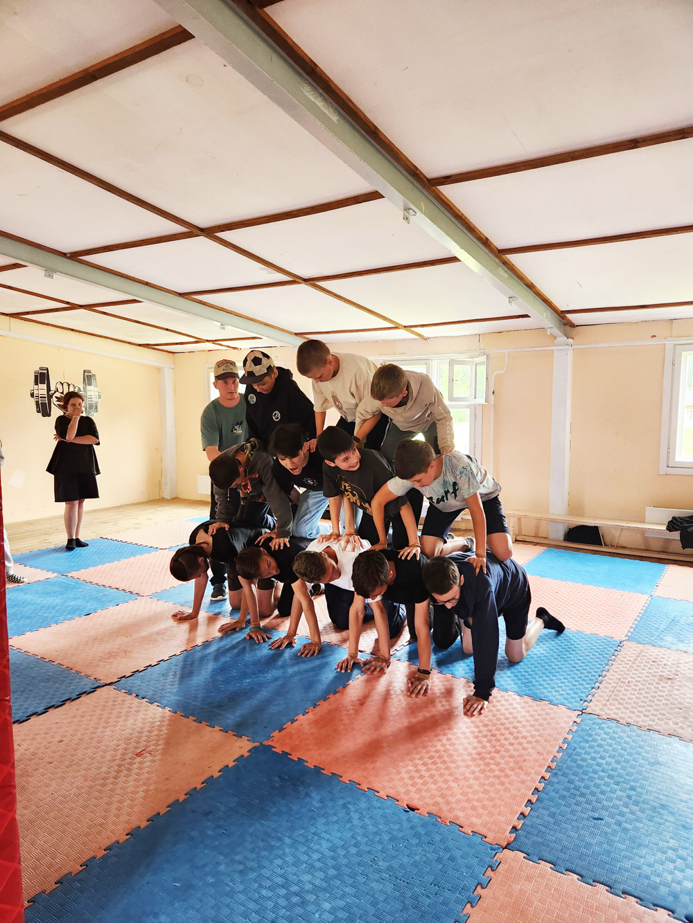 Кульбит – спортивный лагерь, Ленинградская обл., Выборгский р-н. Путевки в детский лагерь на 2026 год, фото программы 1