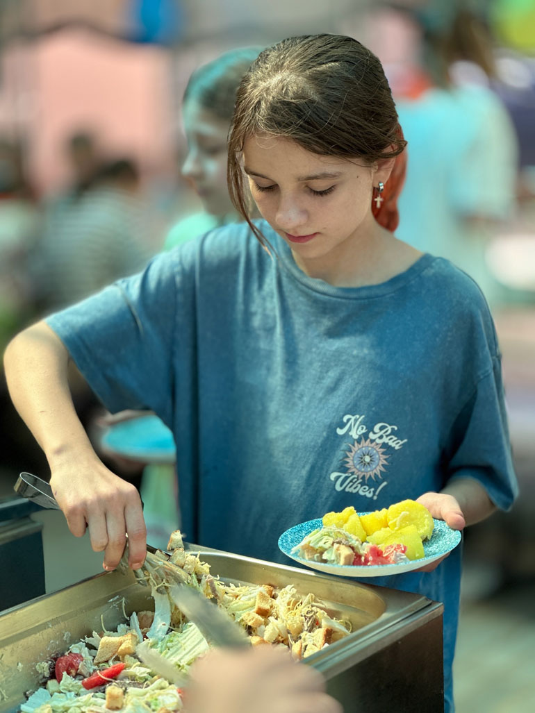 Енотики Кемп – языковой лагерь, Владимирская обл., Александровский р-н. Путевки в детский лагерь на 2026 год, фото питания 6