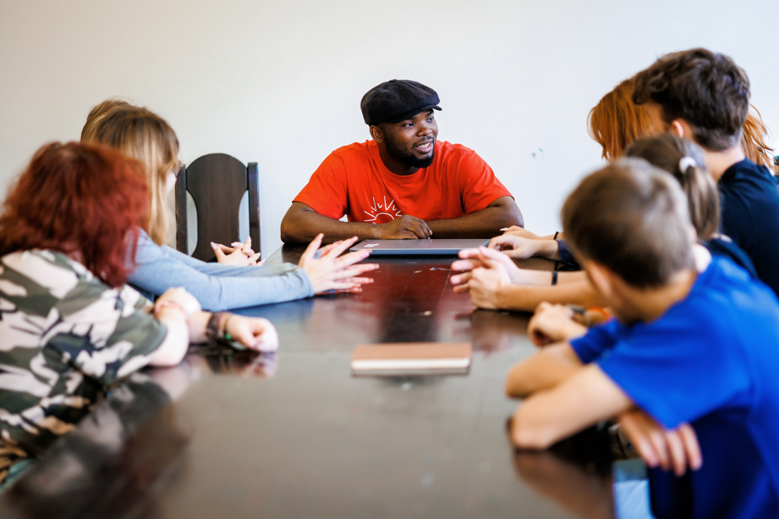 Oxford Camp Амакс 4* Classic – языковой лагерь, Московская обл., Истринский р-н. Путевки в детский лагерь на 2026 год, фото обучения 1