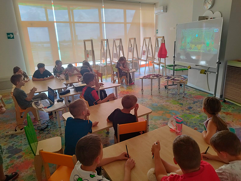 Музыка весны в ДЦ Жар-птица – языковой лагерь, Волгоградская обл., Городищенский р-н. Путевки в детский лагерь на 2026 год, фото программы 11