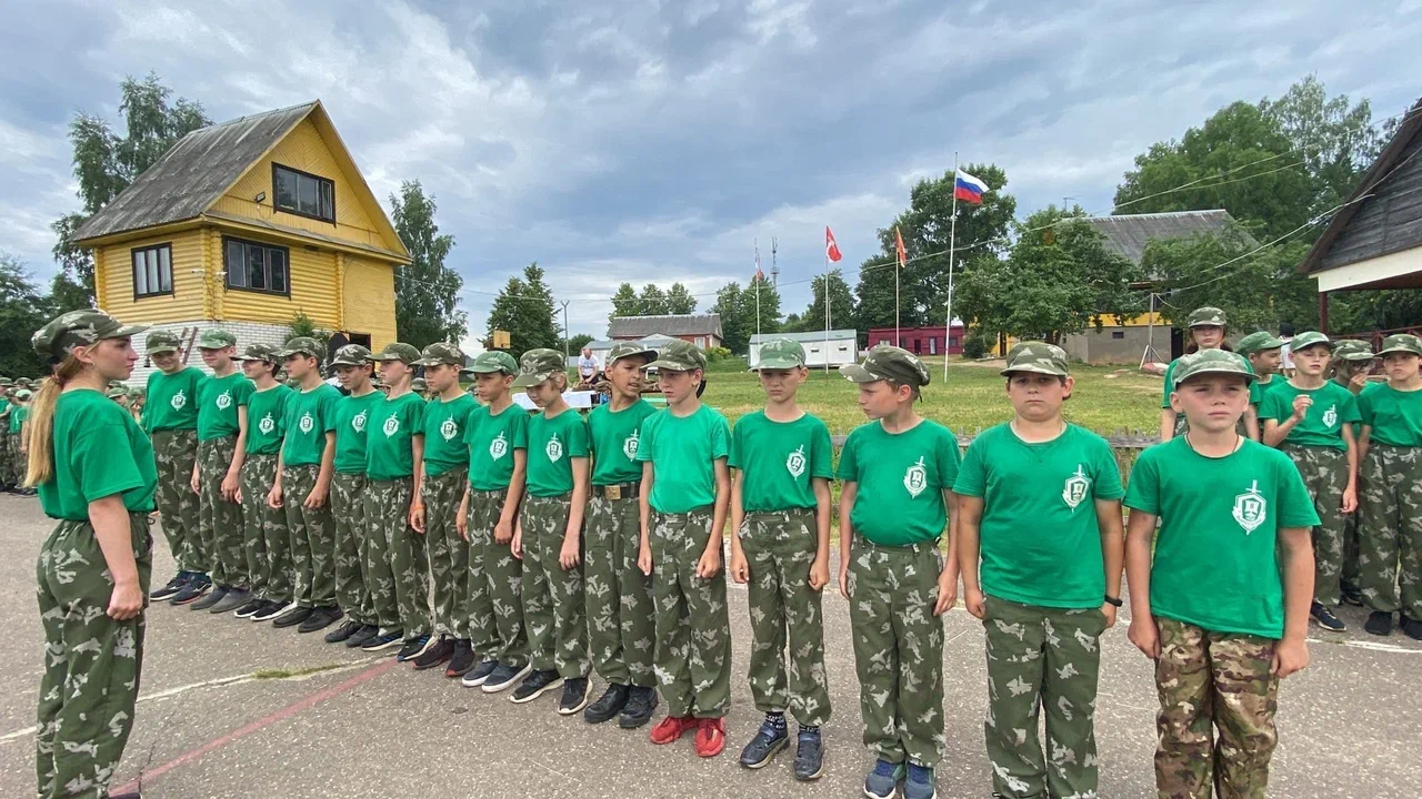 Вымпел-Шторм. Мухино – военно-патриотический лагерь, Тверская обл., Западнодвинский р-н. Путевки в детский лагерь на 2026 год, фото программы 13