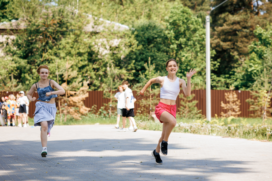 Oxford Camp Амакс 4* Classic – языковой лагерь, Московская обл., Истринский р-н. Путевки в детский лагерь на 2026 год, фото программы 4