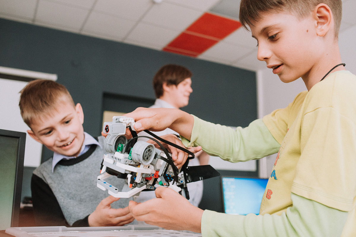 Летние IT-каникулы в Прокопьевске. Академия ТОР – городской лагерь, Прокопьевск. Путевки в детский лагерь на 2026-2027 год, фото программы 6