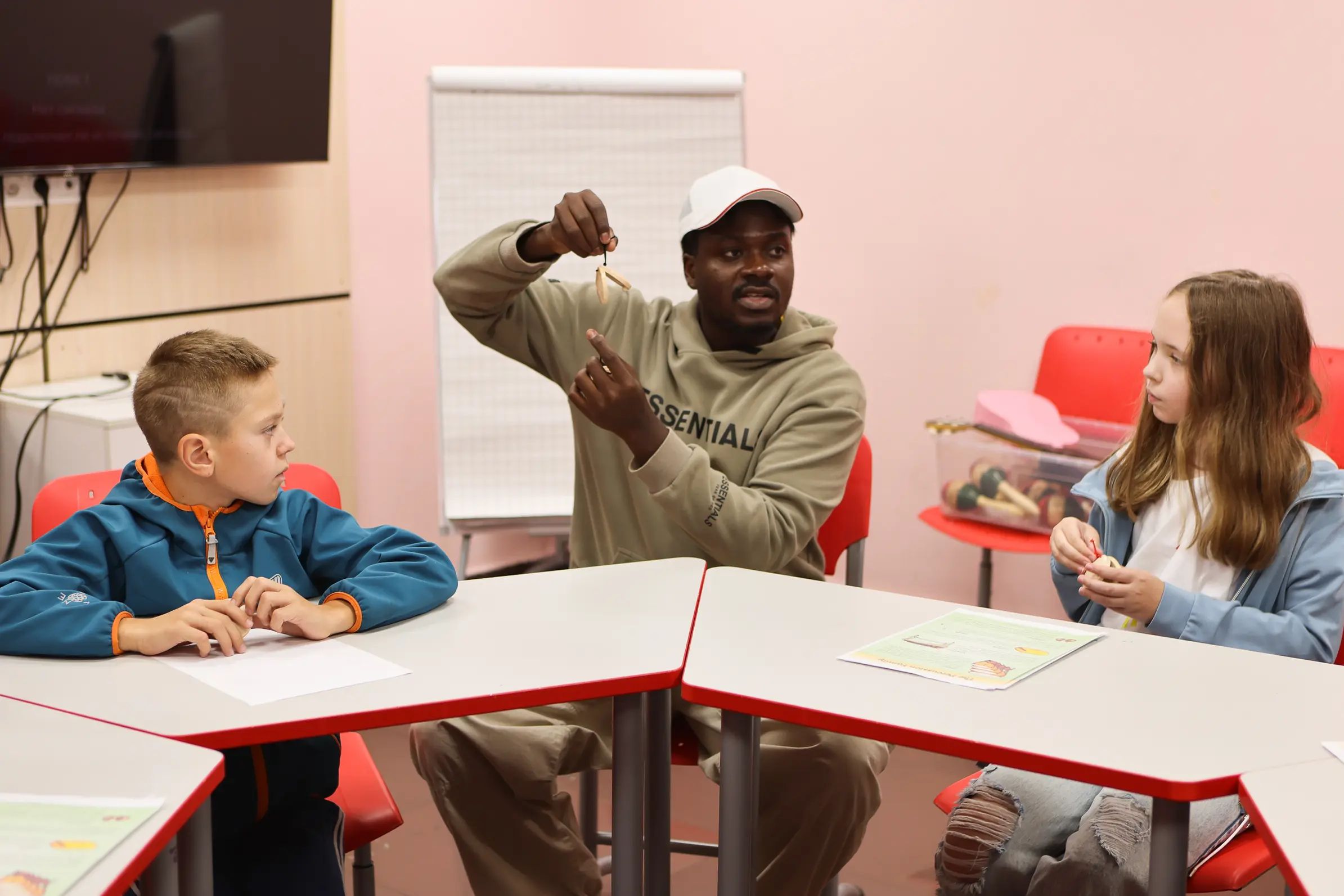 Enjoy Camp. English Level Up Ёлочки – языковой лагерь, Московская обл., Домодедово. Путевки в детский лагерь на 2026-2027 год, фото обучения 3