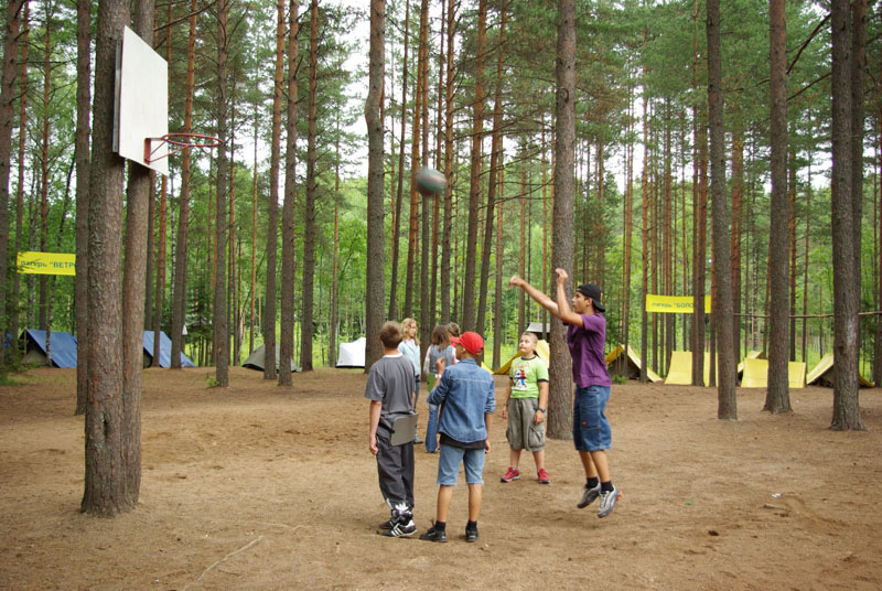 Кемпинг Валдайская Робинзонада – спортивный лагерь, Новгородская область, Валдай. Путевки в детский лагерь на 2024 год, фото программы 4