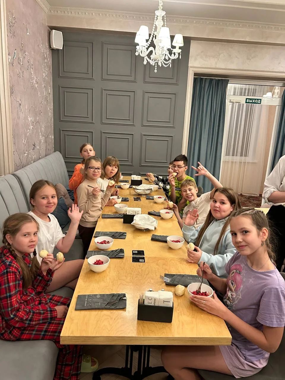 SuperCamp – языковой лагерь, Екатеринбург. Путевки в детский лагерь на 2026 год, фото питания 1
