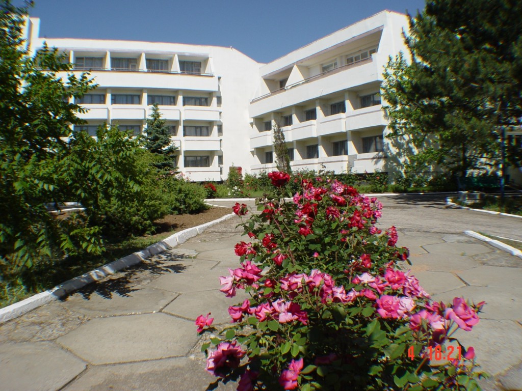 ДОП Радуга – оздоровительный лагерь, Крым, с. Песчаное. Путевки в детский лагерь на 2026 год, фото размещения 1