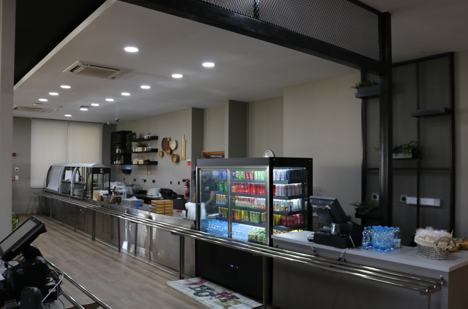 Языковая поездка на Кипр – детская программа, Кипр, Ларнака. Путевки на детские программы на 2026 год, фото питания 3