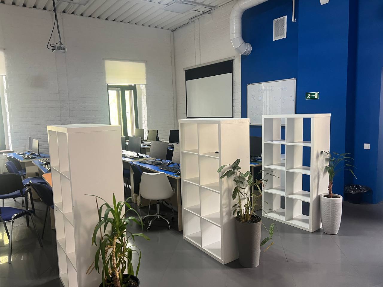 IT-клуб Инсайд Пипл – городской лагерь, Казань. Путевки в детский лагерь на 2026 год, фото размещения 1