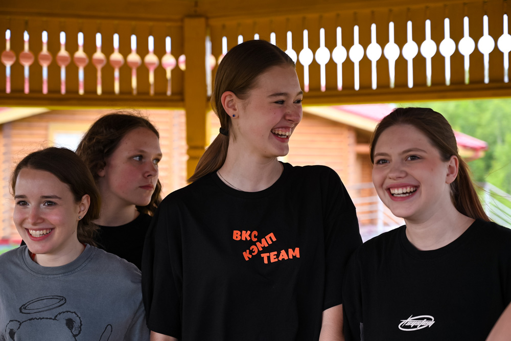 ВКС КЭМП – языковой лагерь, Владимирская область, п. Сосновый Бор . Путевки в детский лагерь на 2026 год, фото программы 4