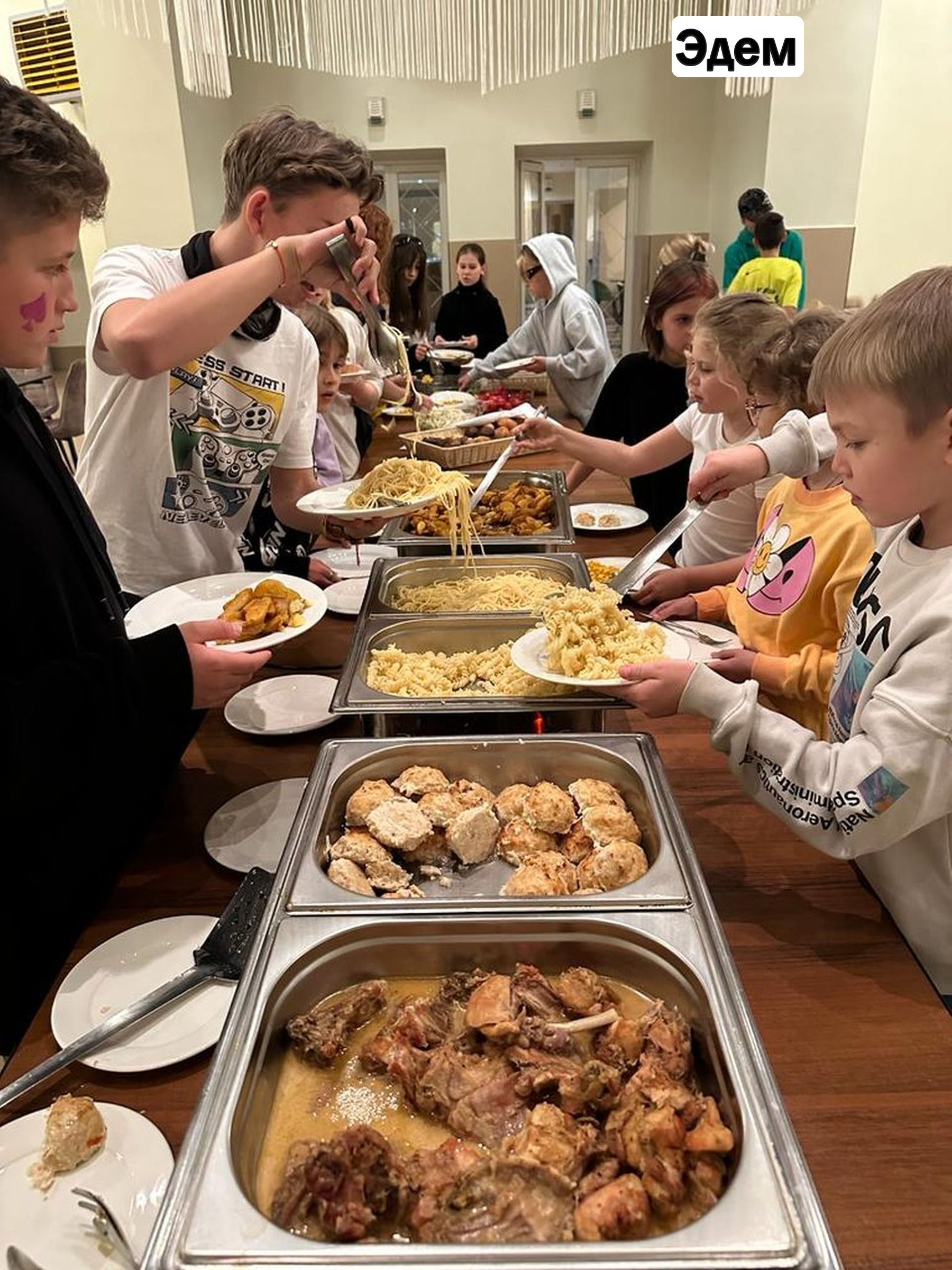 Oxford Camp. Классика. Эдем и Новая Истра – детская программа, Московская обл., 2 локации. Путевки на детские программы на 2026 год, фото питания 3