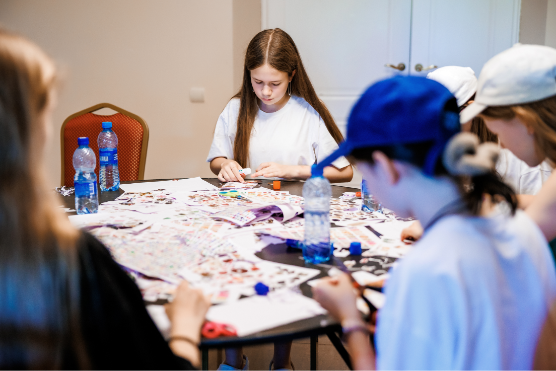 Oxford Camp Эдем 4* Classic – языковой лагерь, Московская обл., Орехово-Зуево. Путевки в детский лагерь на 2026 год, фото программы 1