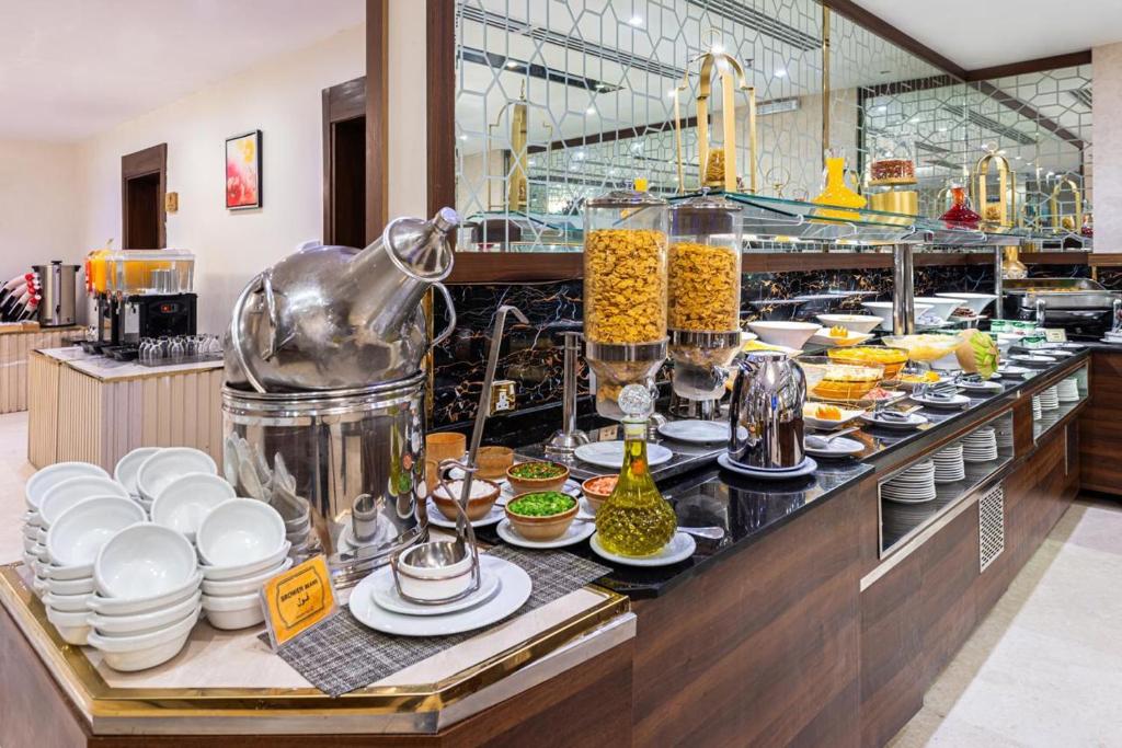 EduChess. Семейное путешествие на Розу Хутор – семейный лагерь, Краснодарский Край, Красная Поляна. Путевки в детский лагерь на 2026 год, фото питания 1