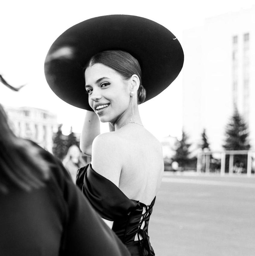 Яна Сакмаева - Logo Polis. Розендорф – творческий лагерь, Московская обл., Воскресенск. Путевки в детский лагерь на 2026 год