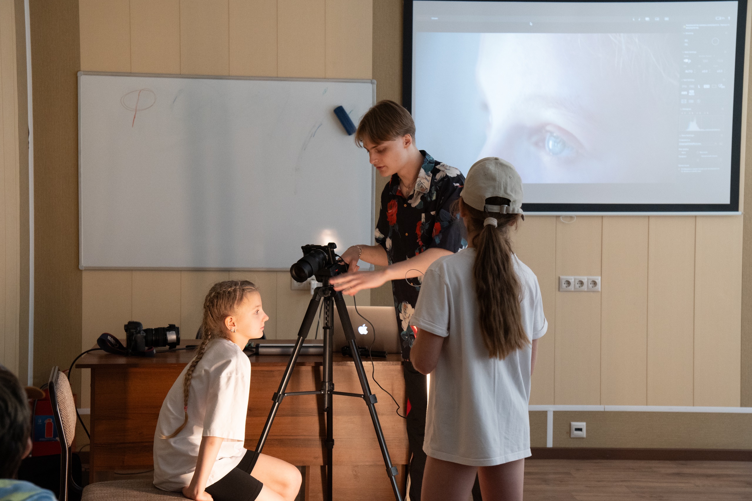 Enjoy Camp. Хештег Изумруд – творческий лагерь, Калужская обл., Жуковский р-н. Путевки в детский лагерь на 2026 год, фото программы 12
