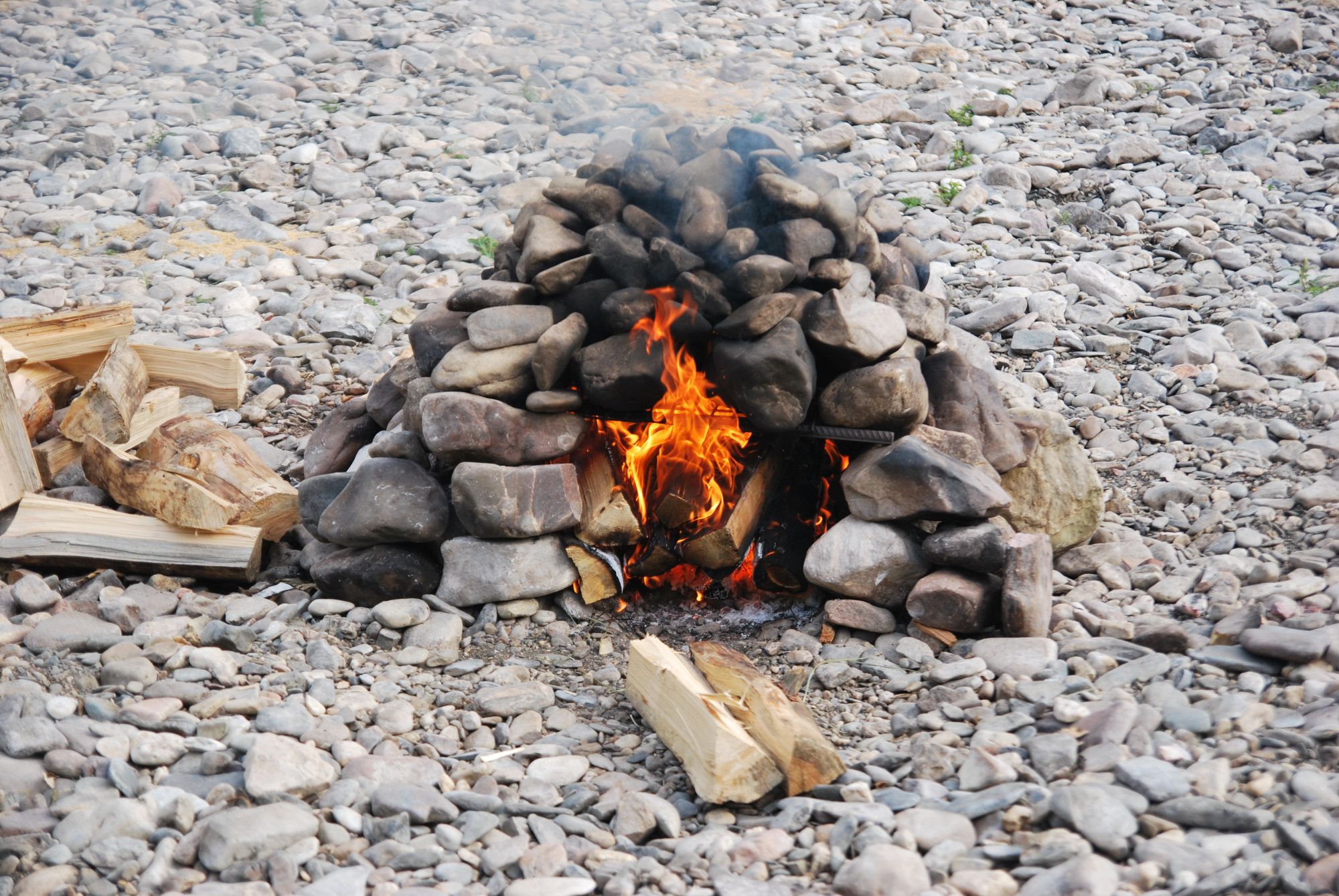 Крутые берега. Река Юрюзань. Коллекция Приключений – туристический лагерь, граница Челябинской области и Республики Башкортостан. Путевки в детский лагерь на 2025-2026 год, фото 8