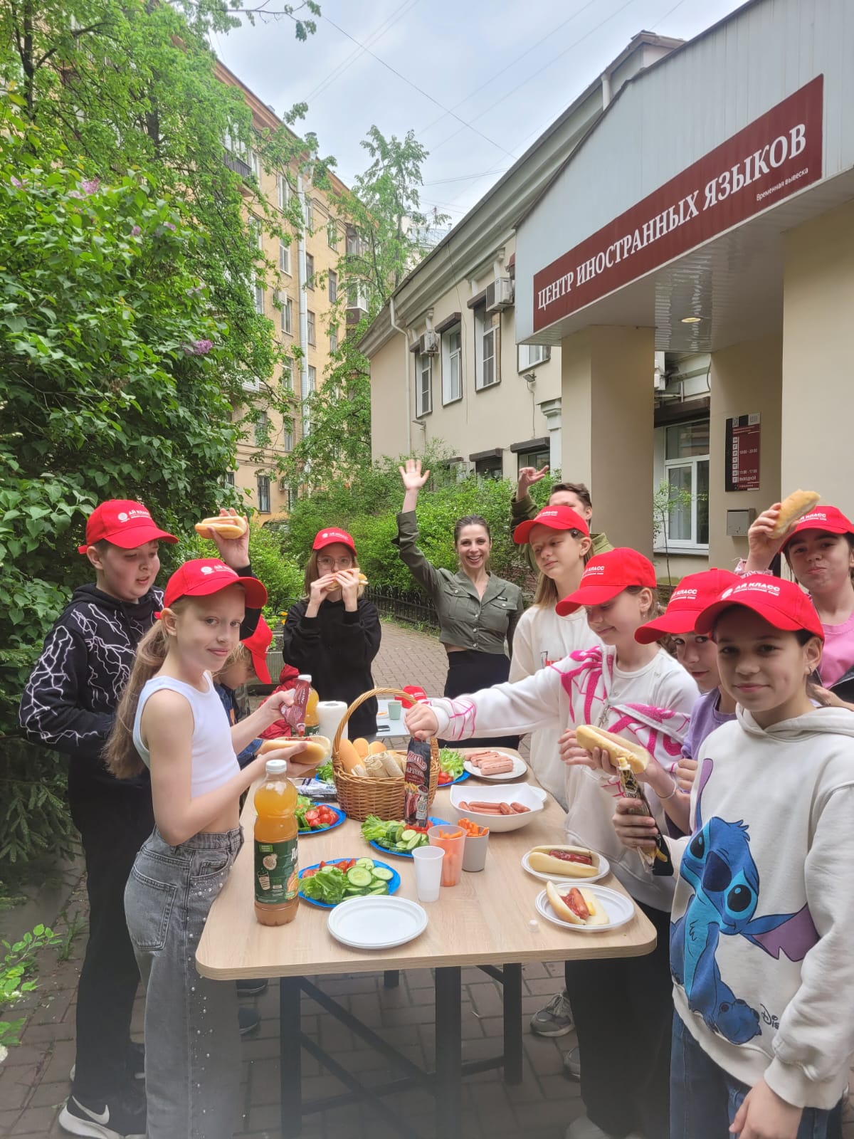 Английский городской лагерь Ай Класс - IClass English Language Camp – детская программа, Санкт-Петербург, м. Петроградская. Путевки на детские программы на 2026 год, фото питания 2