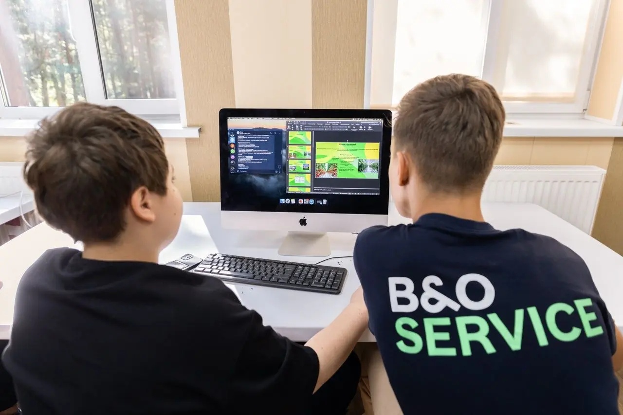 Образовательный интенсив Enjoy AI Camp. Ёлочки – детская программа, Московская обл., Домодедово. Путевки на детские программы на 2026 год, фото обучения 7