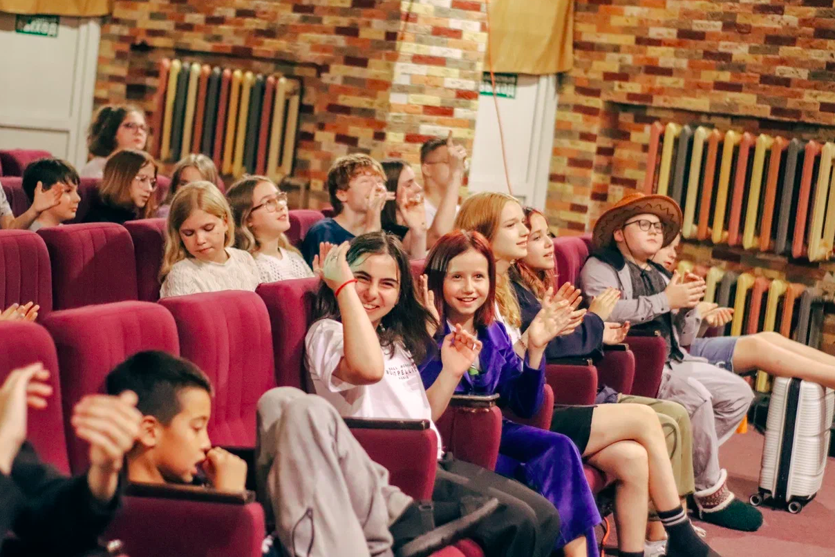 VIL Camp Восходящие звезды. Солнечный – творческий лагерь, Московская обл., пос. Воскресенское. Путевки в детский лагерь на 2026 год, фото программы 3