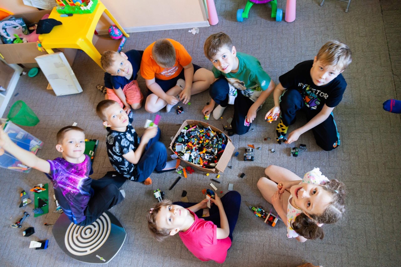 Счастливые лица Kid skillz: мир навыков – спортивный лагерь, Московская область, Щелковский район. Путевки в детский лагерь на 2023 год, фото 8