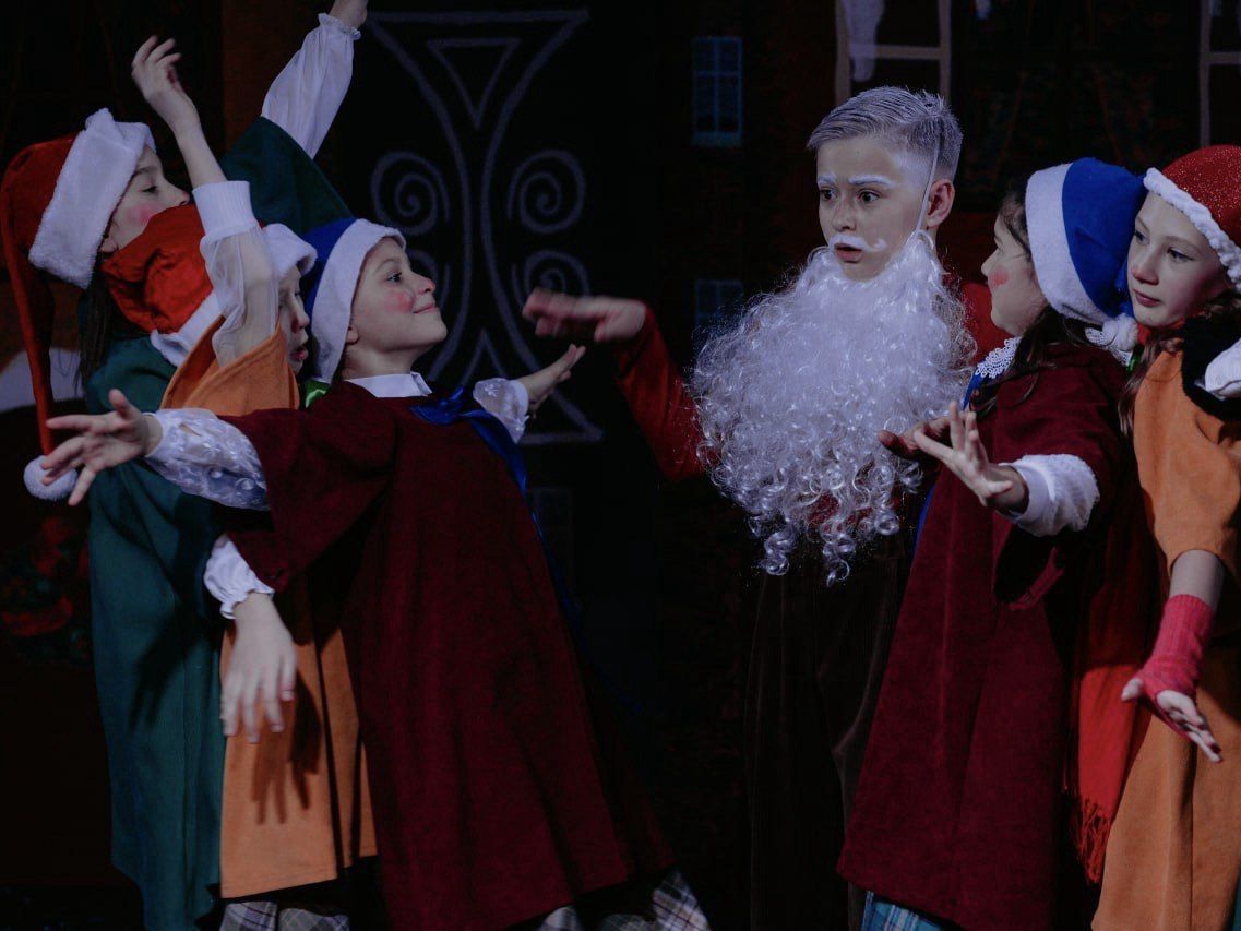 «Летние театральные сборы студии Ирбис в Подмосковье», Московская обл., 2 локации – 4.