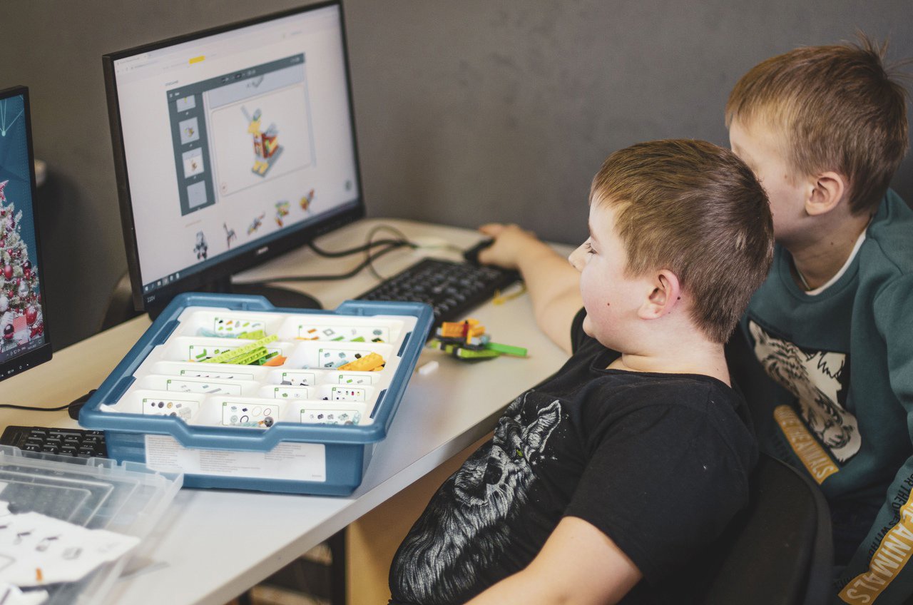 Компьютерная Академия TOP Новосибирск – детская программа, Новосибирск. Путевки на детские программы на 2026 год, фото программы 1