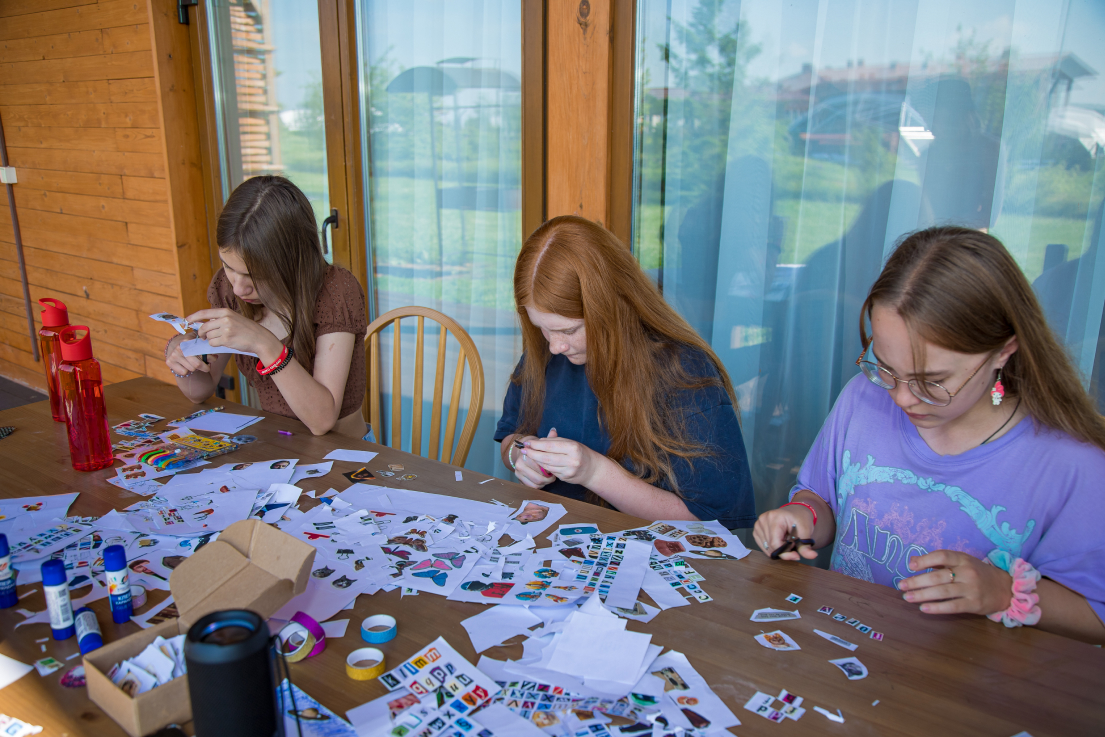 Oxford Camp Азимут 4* English Premium – языковой лагерь, Ярославская обл., Переславский р-н. Путевки в детский лагерь на 2026 год, фото программы 7