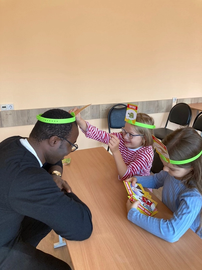 Optimist English Camp – языковой лагерь, Московская обл., Одинцовский р-н. Путевки в детский лагерь на 2026 год, фото 1