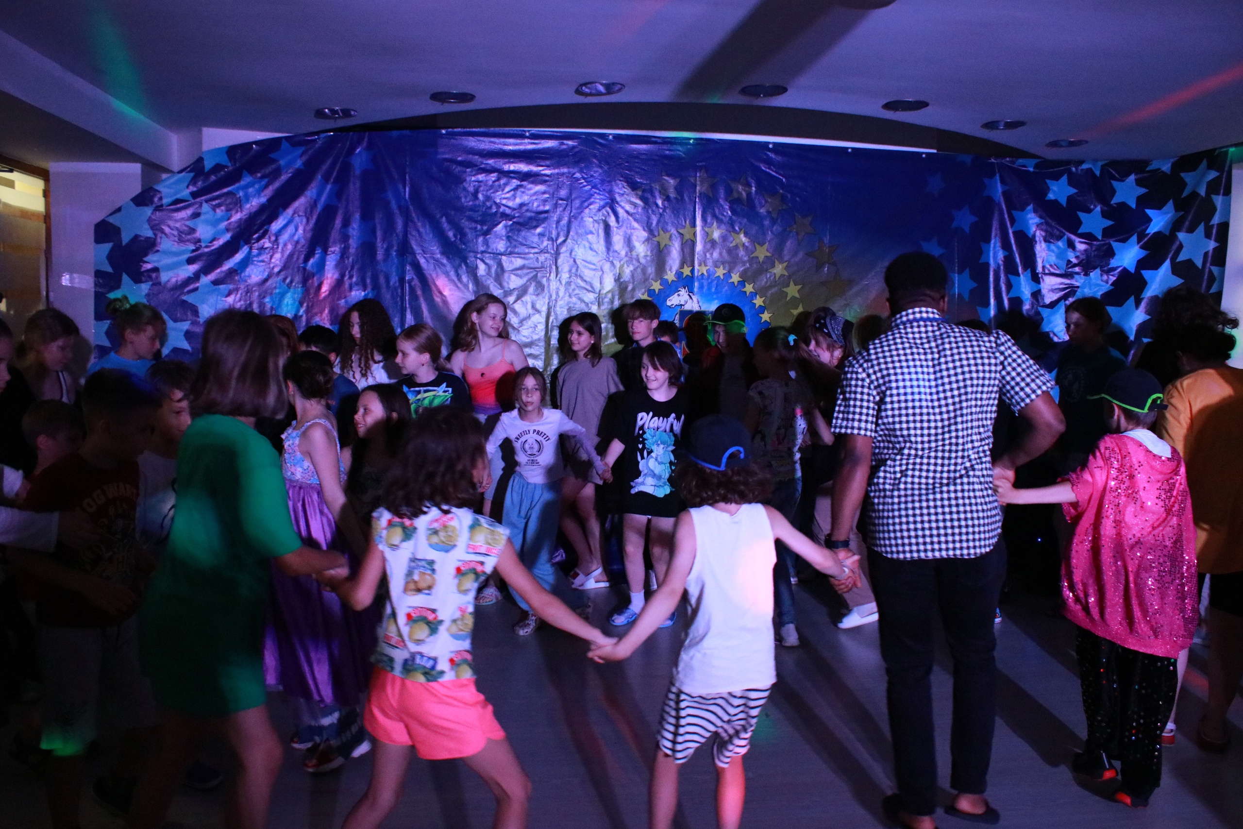 Санта Лингва – языковой лагерь, Краснодарский край, Анапа. Путевки в детский лагерь на 2026 год, фото программы 4