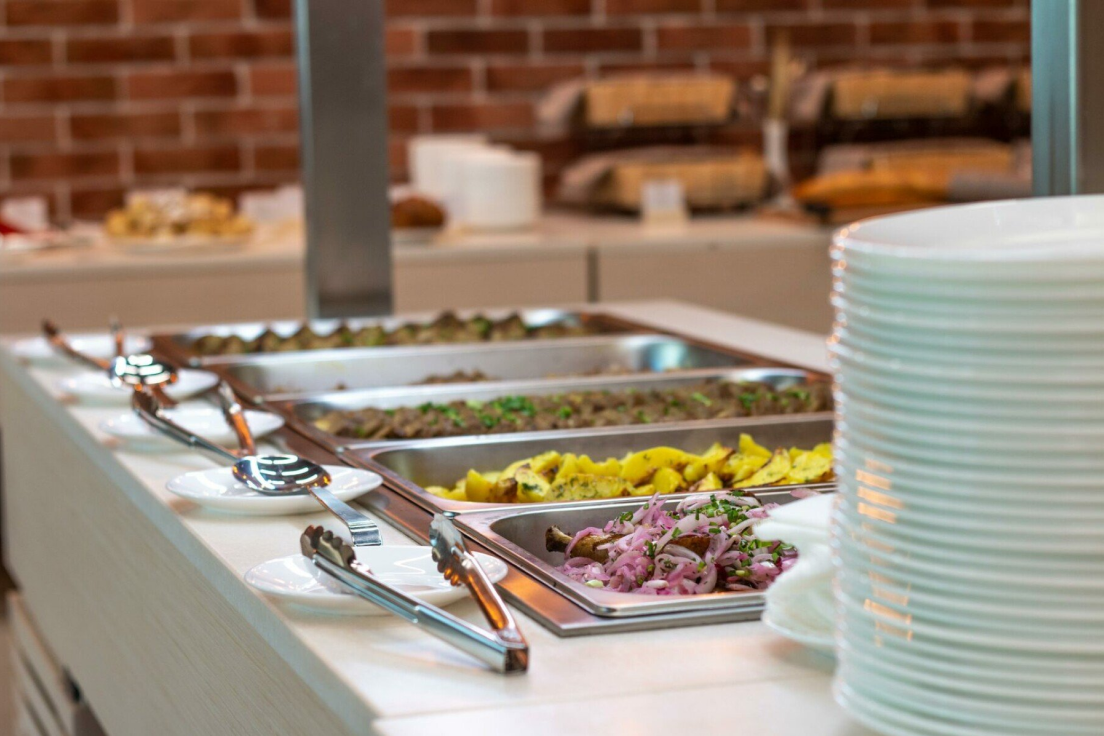 Oxford Camp Амакс 4* Classic – языковой лагерь, Московская обл., Истринский р-н. Путевки в детский лагерь на 2026 год, фото питания 2