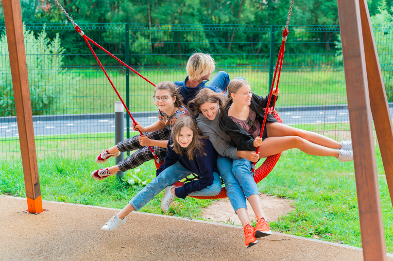 SportZania. Ершово – языковой лагерь, Московская обл., Ершово. Путевки в детский лагерь на 2026 год, фото программы 2