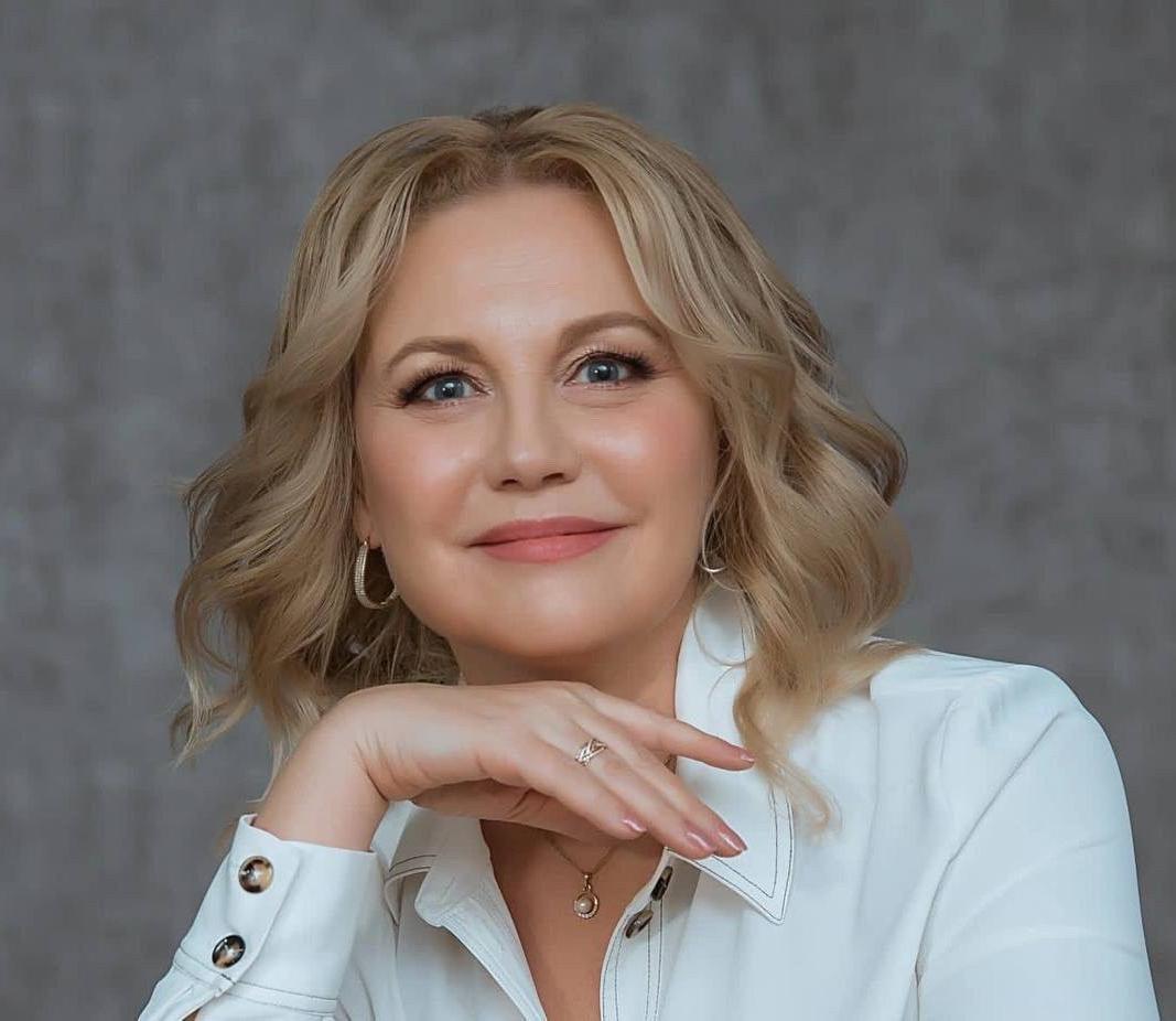 Александра Комарова - Телеканикулы – детская программа, Уфа. Путевки на детские программы на 2026 год