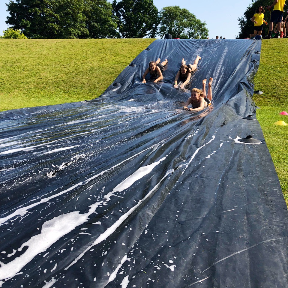 Aurinko Camp Англия – языковой лагерь, Англия. Путевки в детский лагерь на 2026 год, фото программы 4